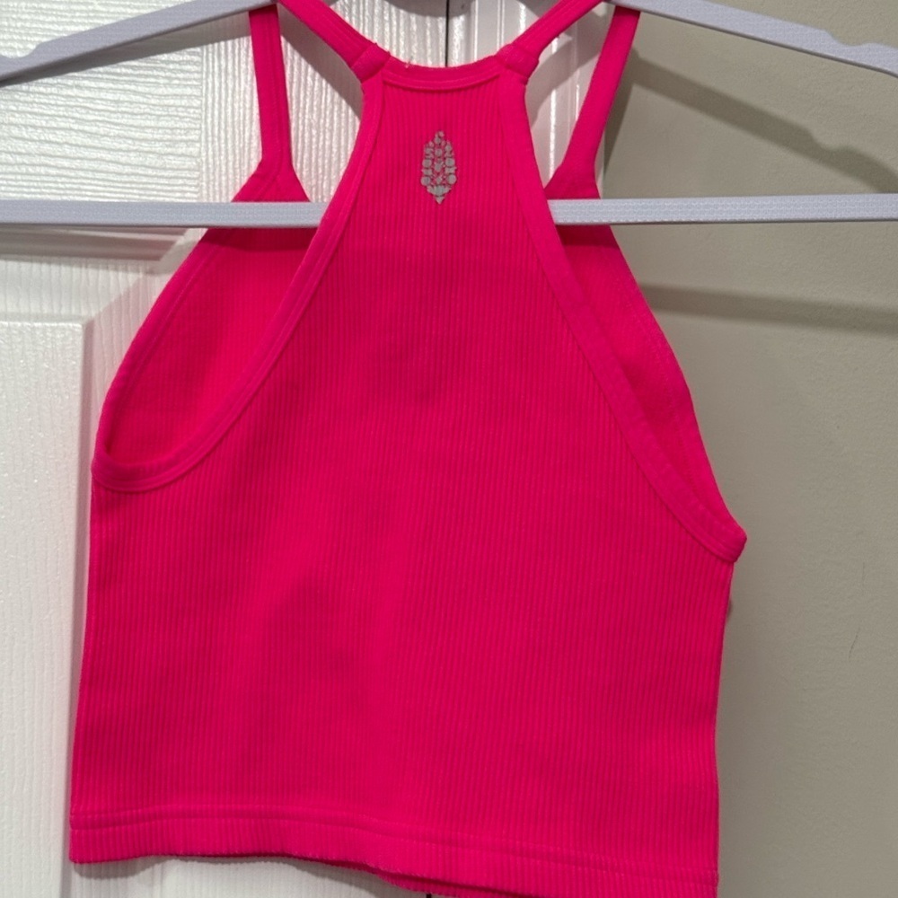 FREE PEOPLE MOVEMENT Happiness Runs Crop Tank IN IN HOT PINK - Picture 7 of 14